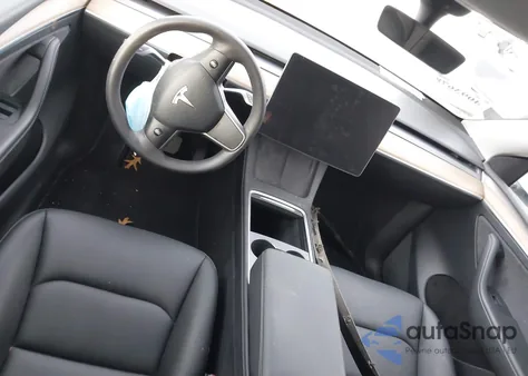 2022 Tesla Model Y Long Range Dual Motor All-Wheel Drive from USA, damaged, VIN 7SAYGDEE3NA018401